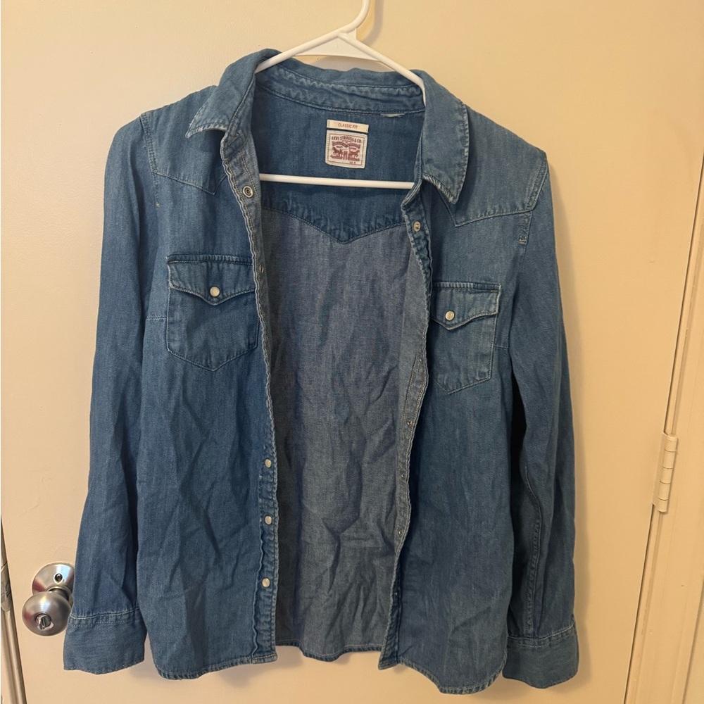 Levi's Classic Fit Denim Jacket